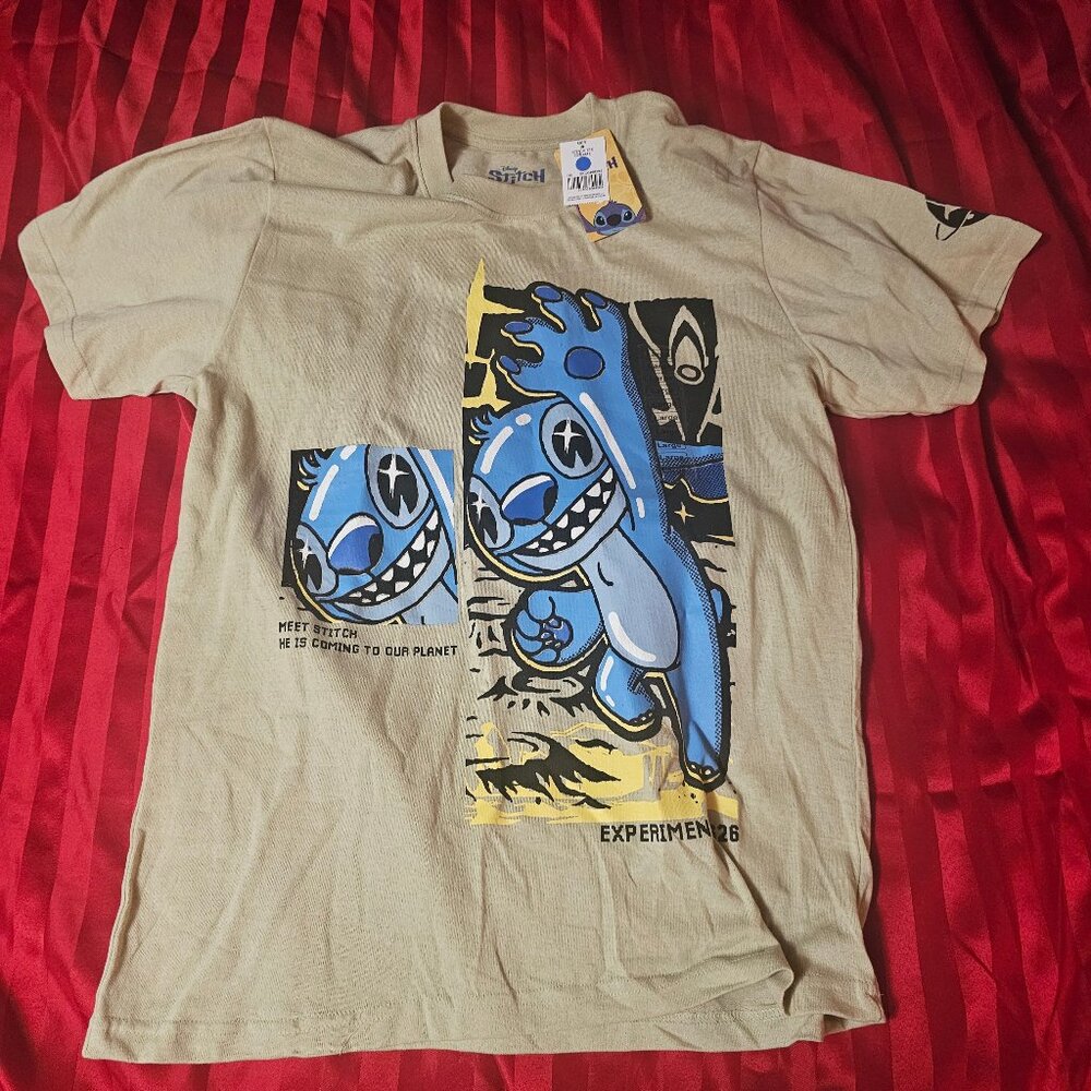 Disney Stitch Men's Short Sleeve Size L Pullover T-Shirt - New with Tags -